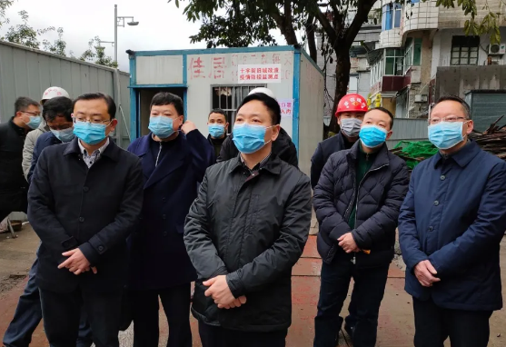 彭水縣委書記錢建超調(diào)研在建項(xiàng)目復(fù)工復(fù)產(chǎn)和疫情防控工作